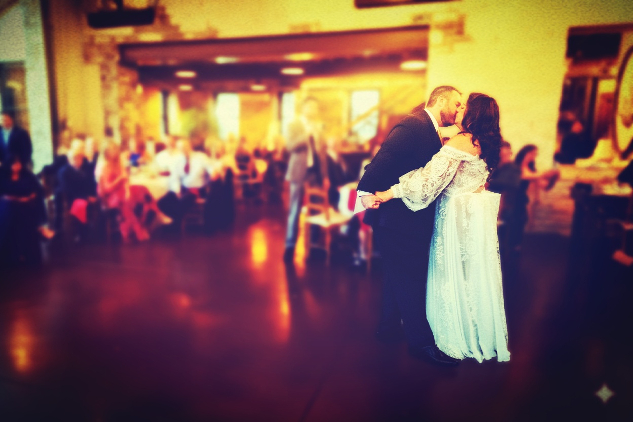 Carney-Brown Kiss Cam